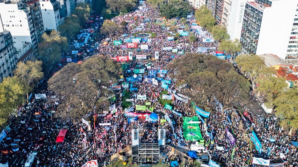 Suspenden la cautelar a favor de las universidades antes del 12M