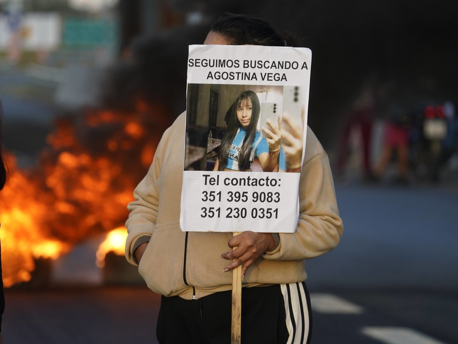 Tensión y marchas de vecinos tras el hallazgo del cadáver de Agostina en un descampado