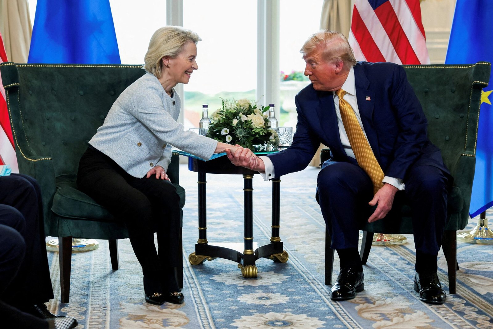 Trump da un ultimátum a la UE para que elimine los aranceles a Estados Unidos o disparará las tasas sobre Europa