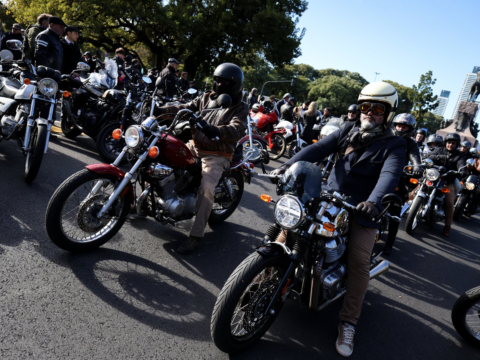Una caravana récord de motos recorrió Buenos Aires para concientizar sobre los problemas de salud de los varones