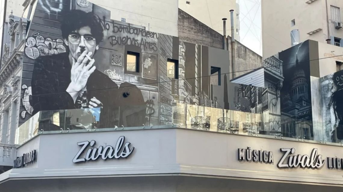 Zivals celebra sus 55 años con un mural monumental de Martín Ron dedicado a Charly García