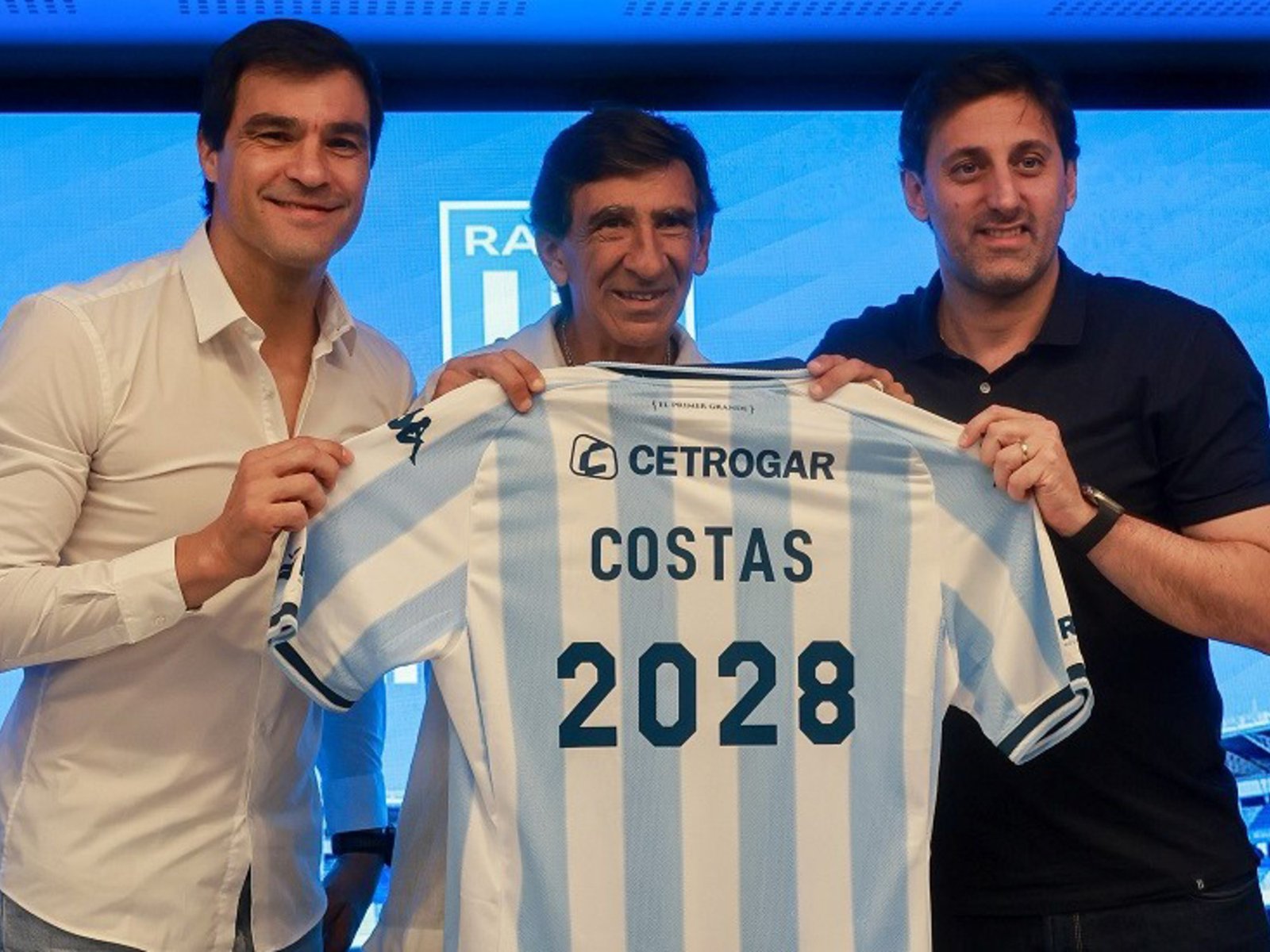 a quién buscará Milito para reemplazar al DT ídolo y campeón de la Sudamericana