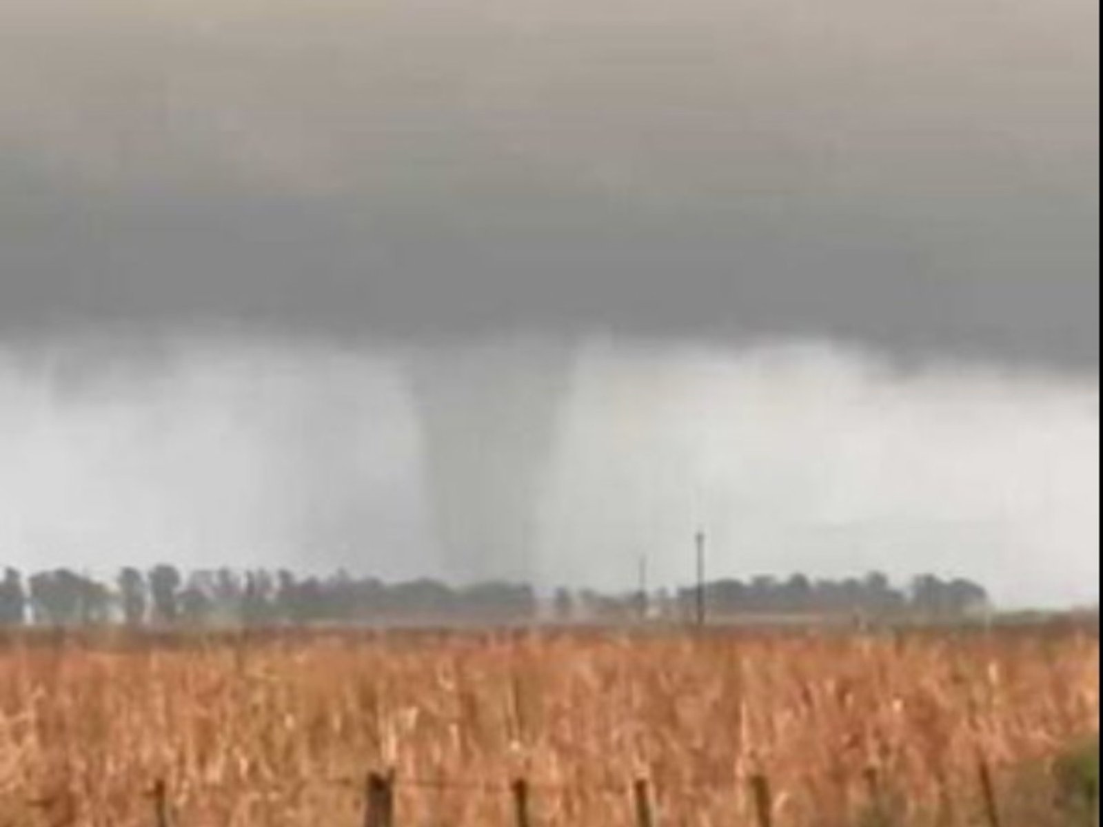 el dramático testimonio del peón rural al que un tornado le derrumbó la casa con su familia adentro