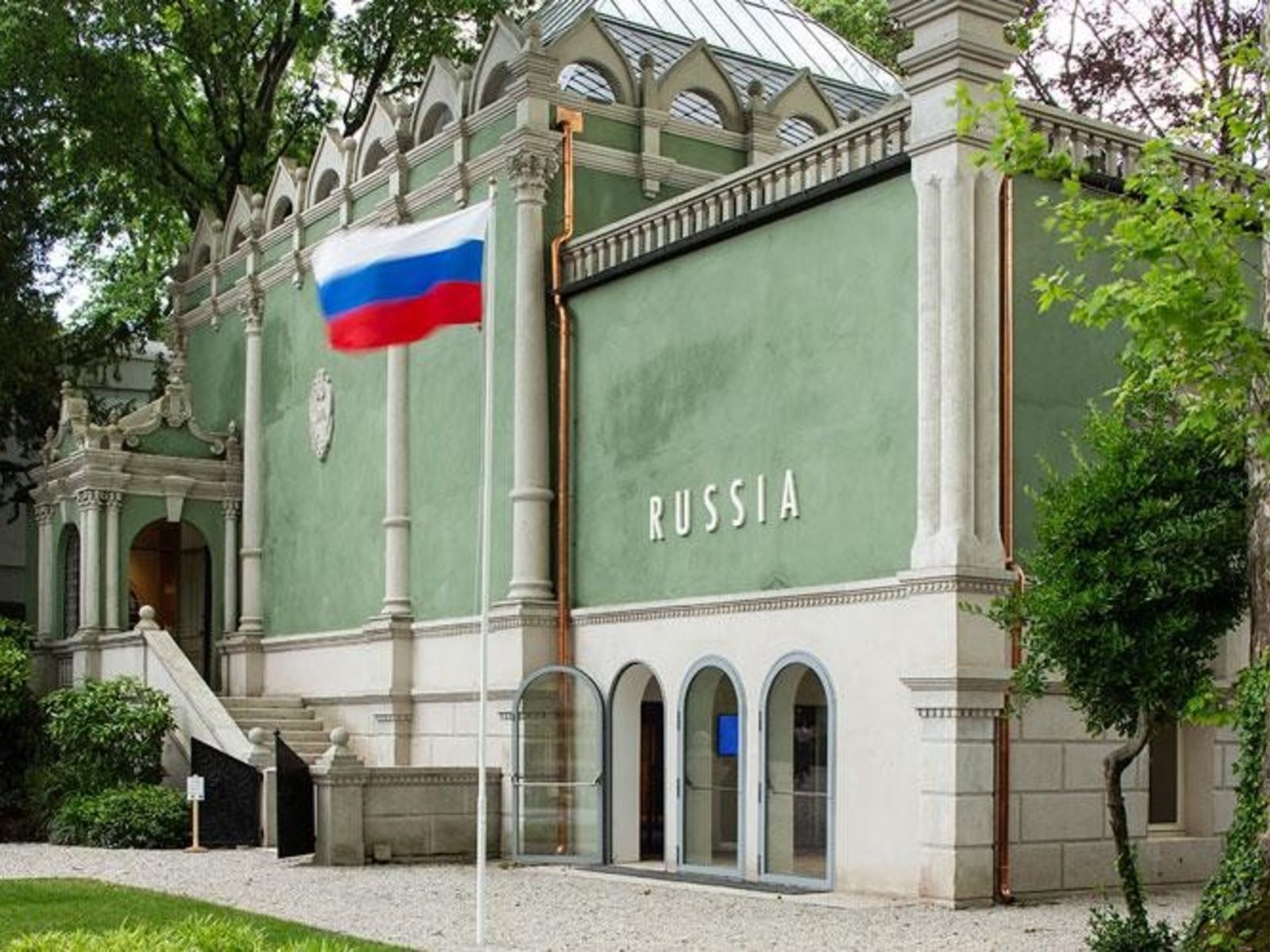 el jurado de la Bienal renunció tras el conflicto por la participación de Rusia; Argentina viaja con Matías Duville
