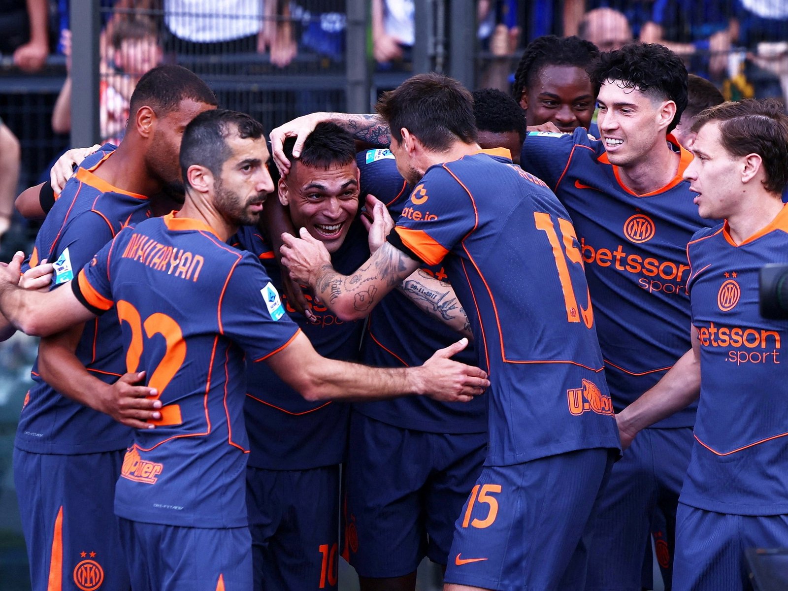 fue a saludar al Papa y después brilló en la goleada del Inter contra Lazio