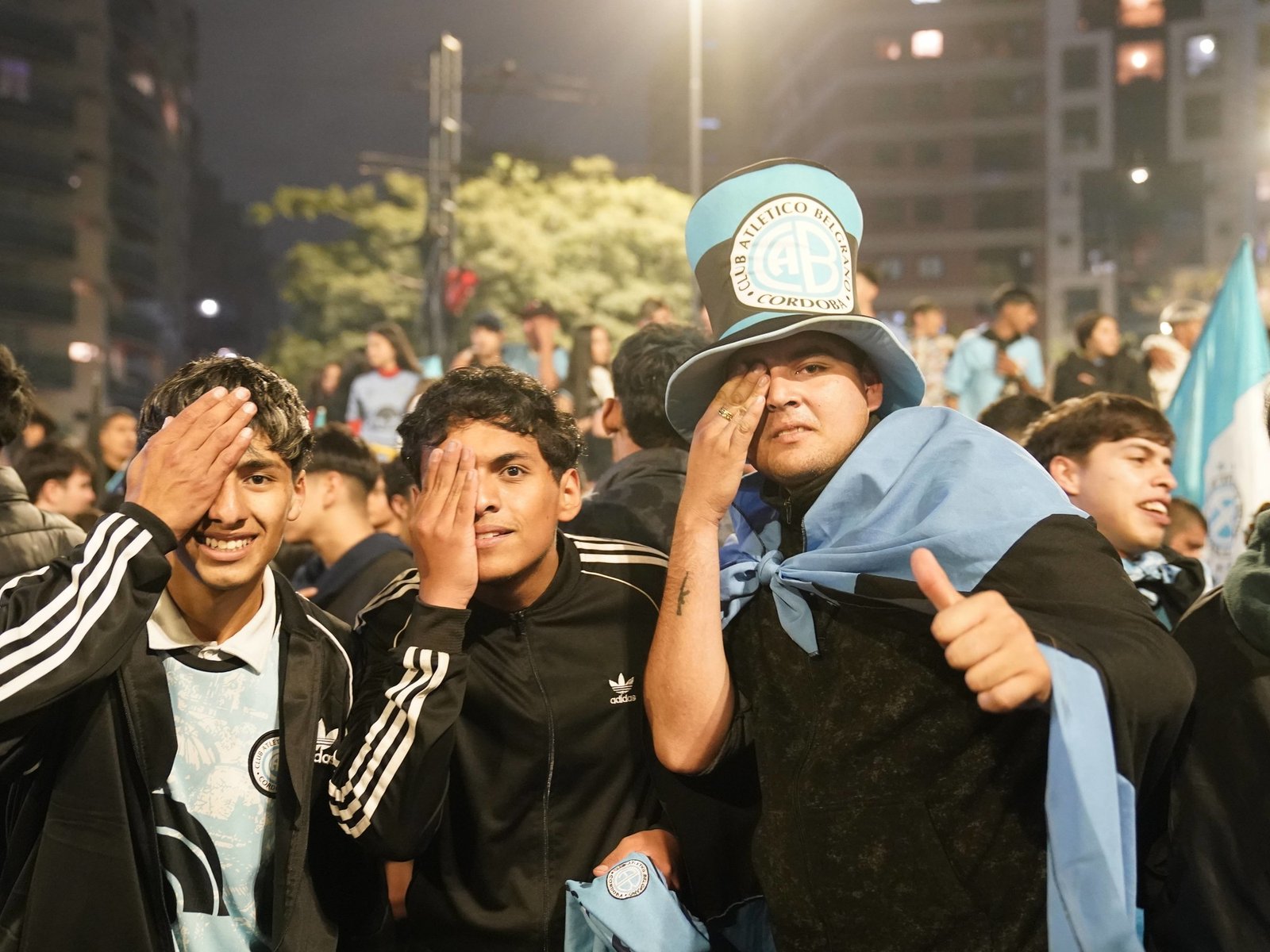 miles de hinchas del Belgrano campeón coparon las calles de la capital provincial