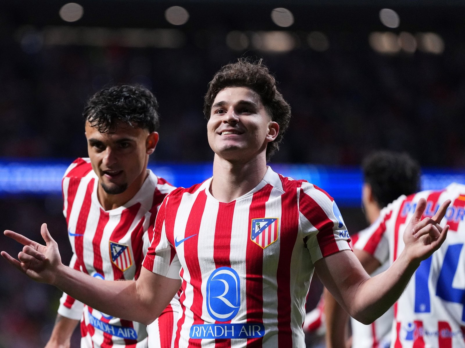 rinde la última materia para recibirse de súper crack
