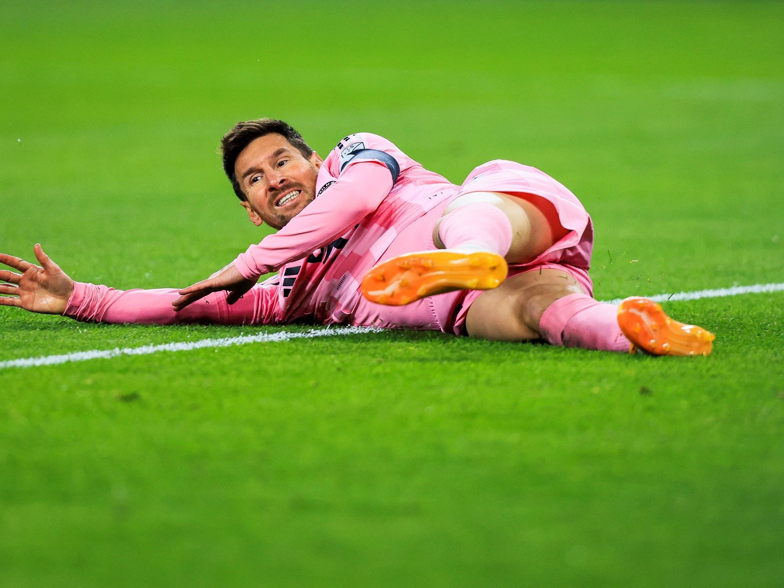 ¿metió un hat-trick o un doblete?