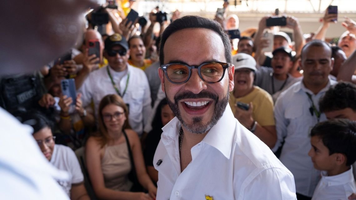 Abelardo de la Espriella en Colombia imitó la campaña de Milei y se hizo llamar ‘tigre’