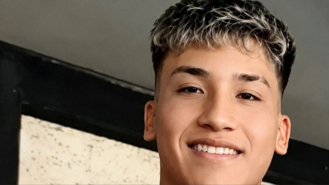 Asesinaron a un adolescente que intentó defender a su padre de un asalto: "Dijeron que no murió y volvieron a disparar"