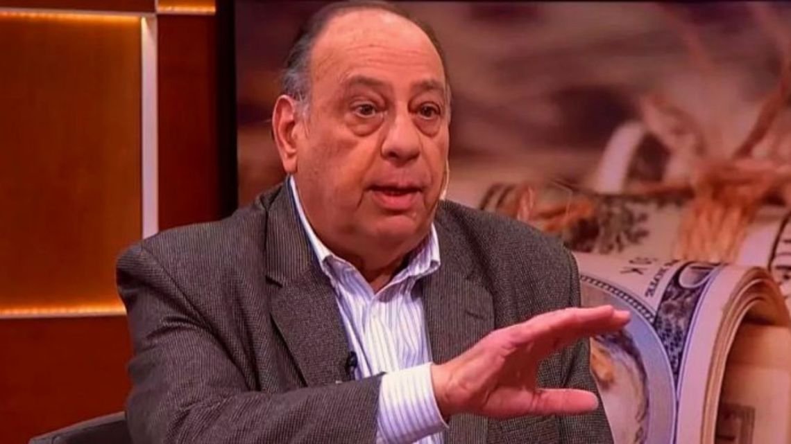 Cachanosky sobre Adorni: “Que los boludos paguen impuestos, la nueva casta vive de los que trabajan”