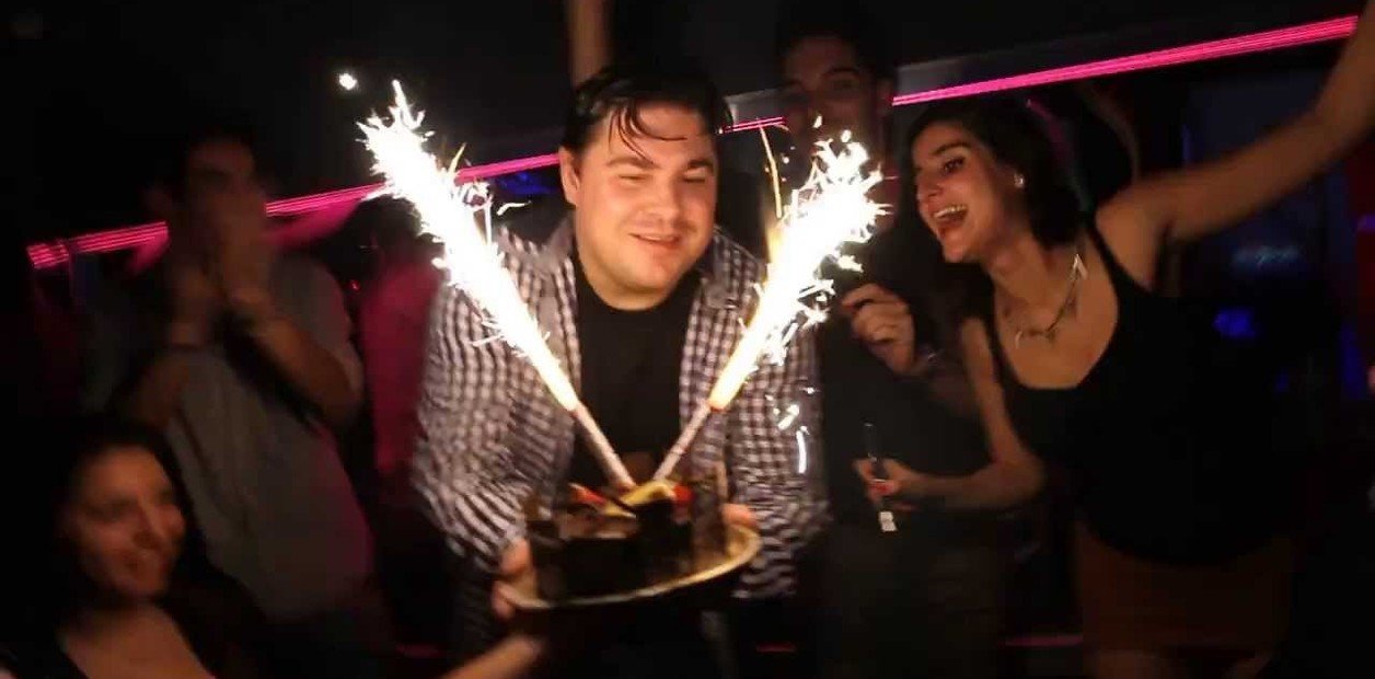 Cohen Arazi acordó 10 años de pena, pero podrá salir de su casa para trabajar en un maxikiosco