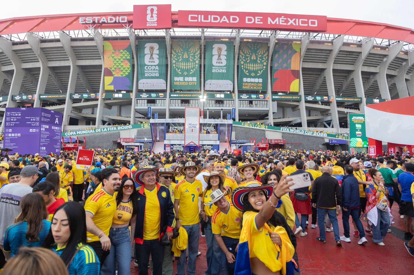 Colombia - Uzbekistán, el partido del Mundial en vivo | James Rodríguez y Lucho Díaz, entre los once titulares de Colombia