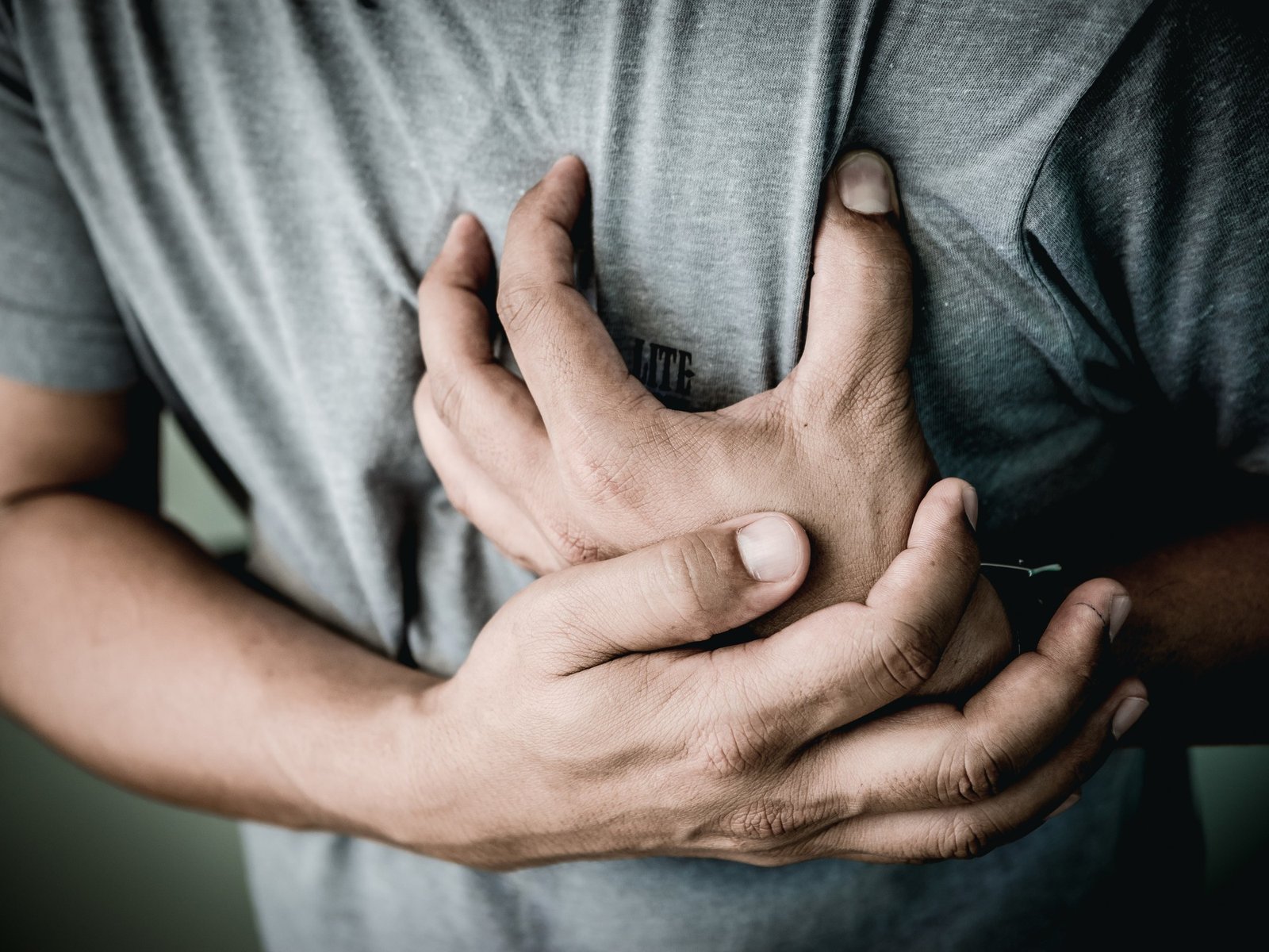 Confirman que 15 minutos diarios de un ejercicio que está en pleno auge reducen 20% las muertes por infartos