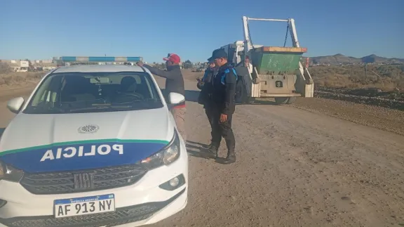 Detienen en Km 8 a un hombre por apuñalar a otro en la Escombrera Municipal