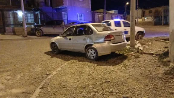 Dos automóviles colisionaron en el Máximo Abásolo