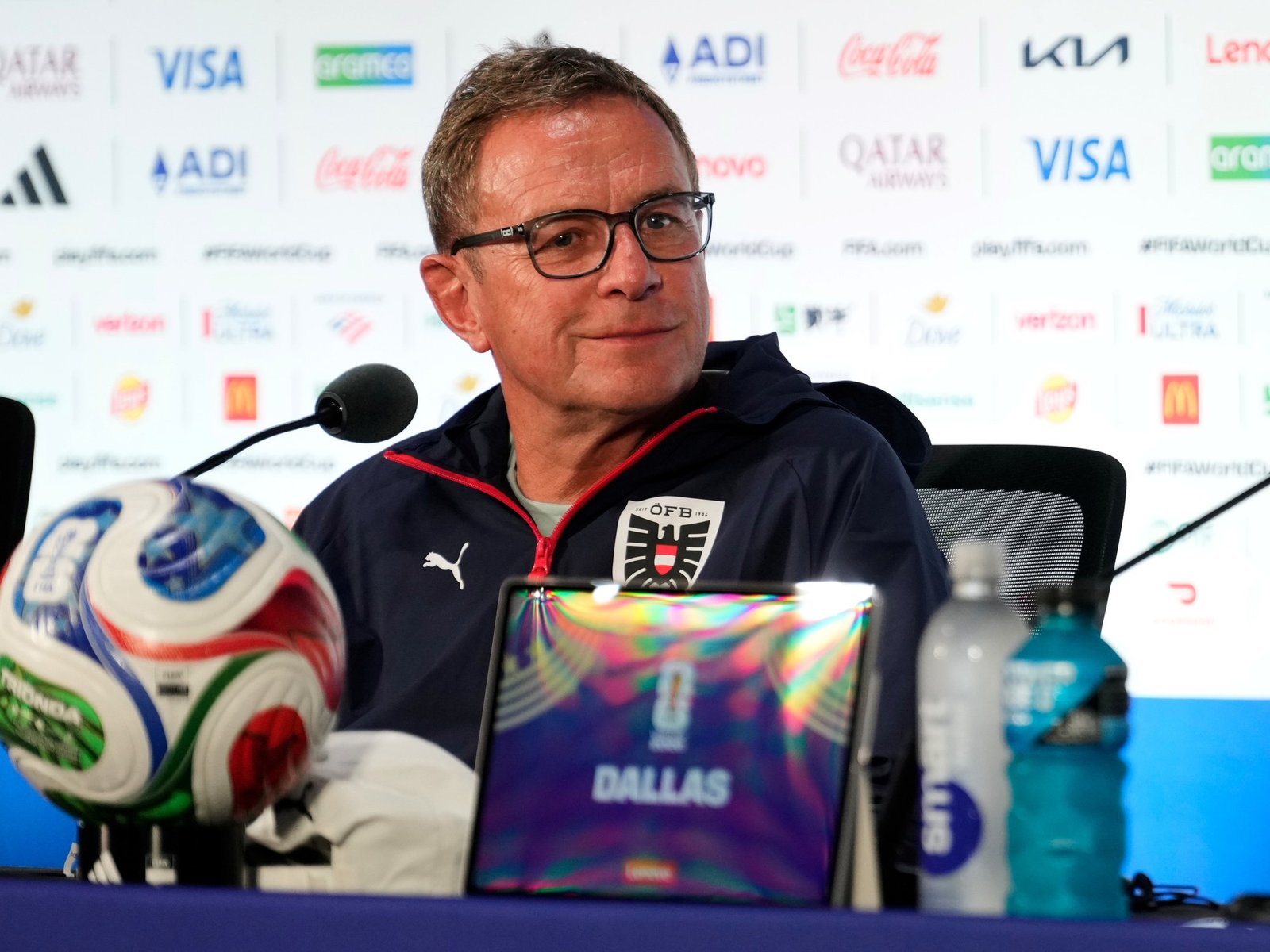 El DT de Austria Ralf Rangnick llenó de elogios a Argentina: "No encontré ninguna debilidad"