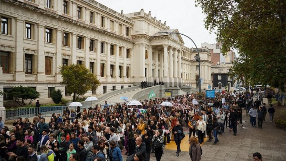 El TSJ presentó la oferta salarial a los judiciales basada en adelantar las cuotas de la equiparación