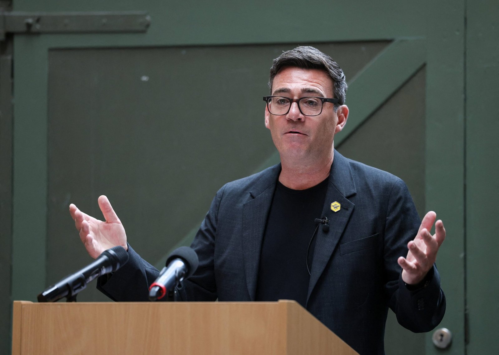 El favorito a primer ministro británico, Andy Burnham, promete un “cambio radical” en el Reino Unido: “El sistema está roto”