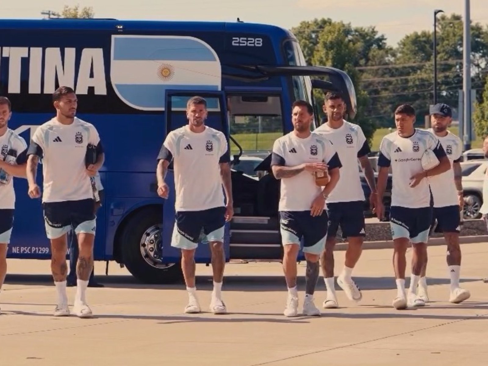 El video que compartieron los jugadores de la Selección Argentina antes del debut en el Mundial ante Argelia