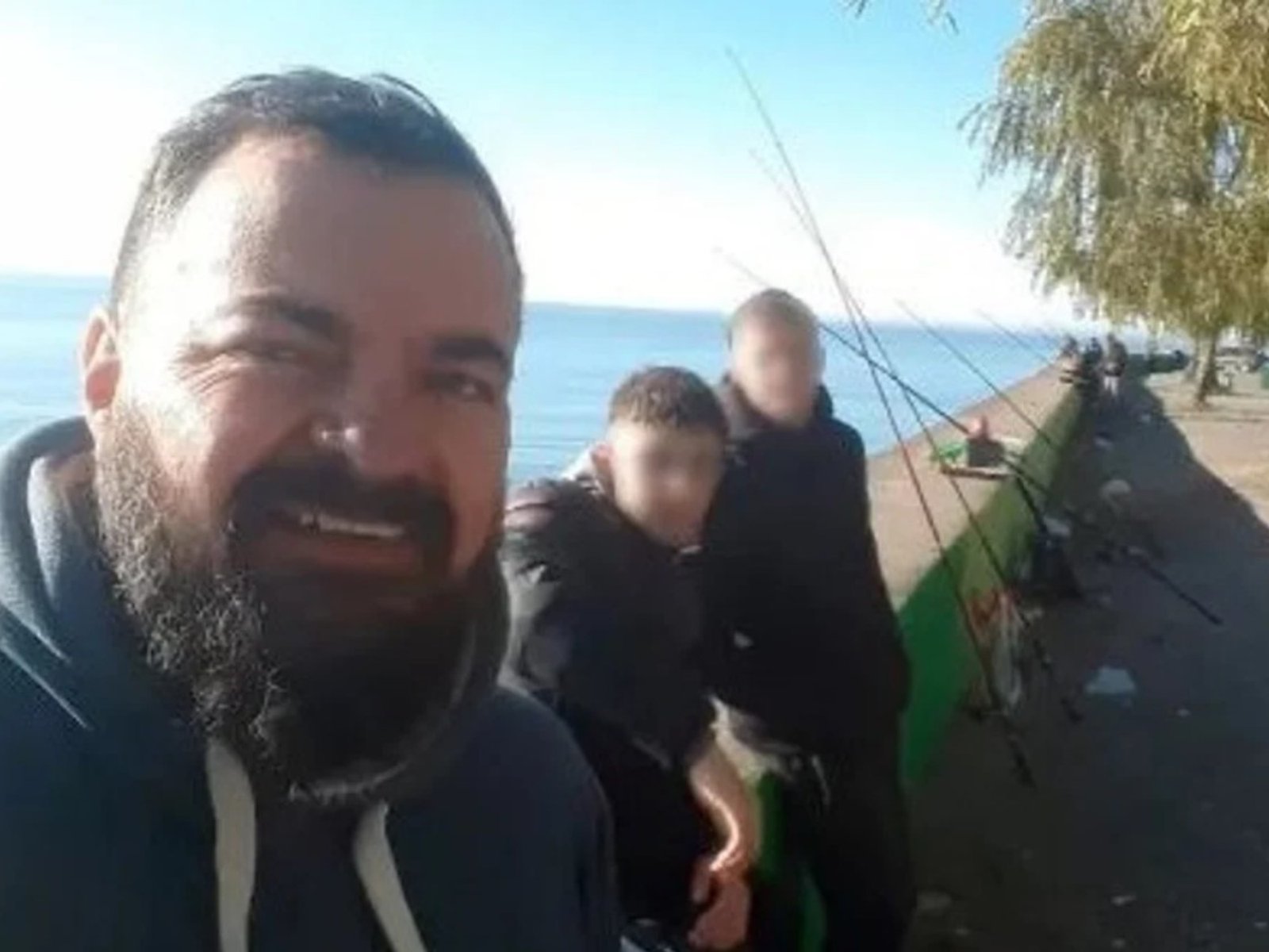 Encontraron el cuerpo de uno de los pescadores desaparecidos flotando en el Río de la Plata
