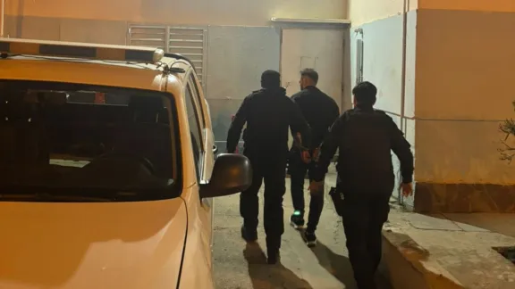 Fue agredida por su pareja y escapó para pedir ayuda a una vecina