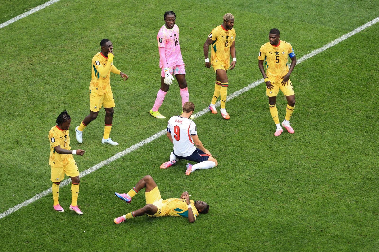 Inglaterra se atasca con Ghana y se jugará la primera plaza del grupo en la última jornada