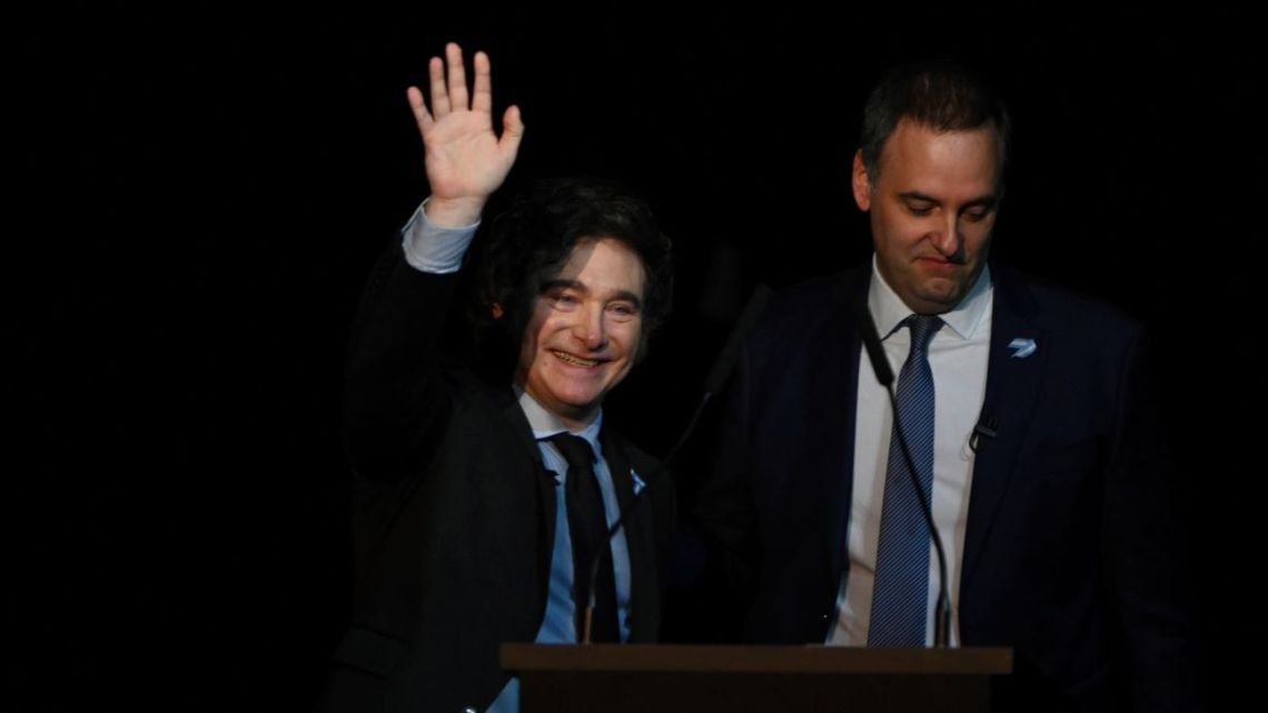 Javier Milei: "Sigo confiando en la inocencia de Adorni"