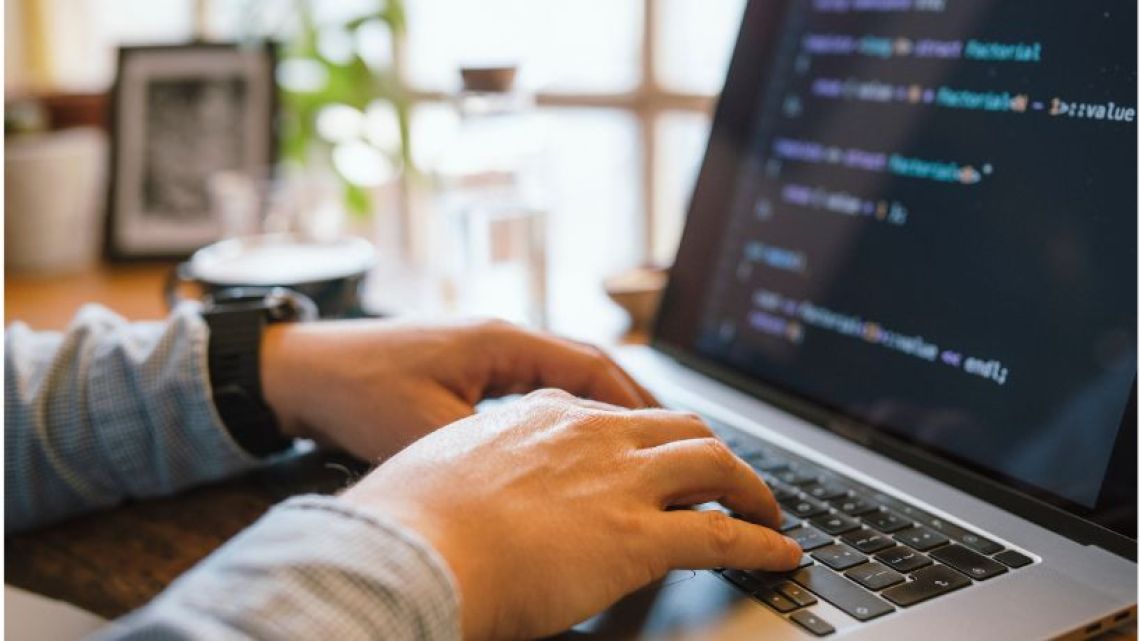 Kolibri: la nueva apuesta de Konecta para integrar la IA en las empresas