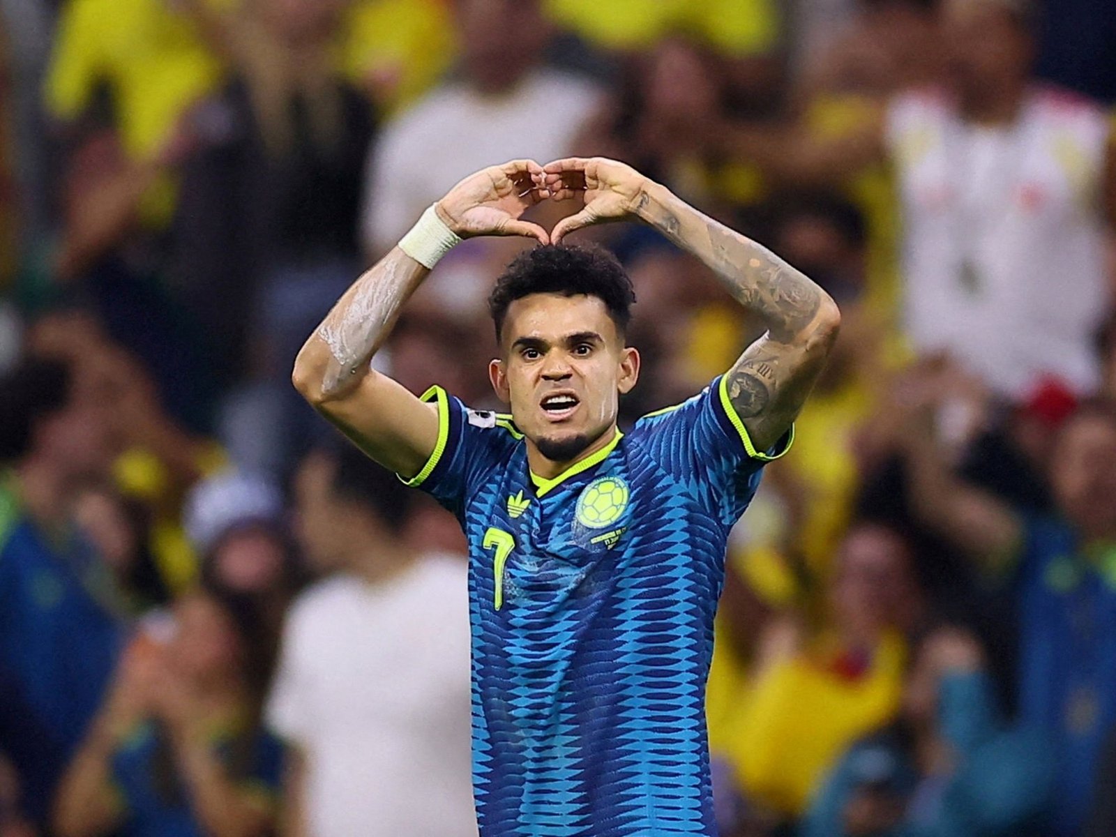 La Colombia de Néstor Lorenzo puso primera con un trabajado triunfo sobre Uzbekistán