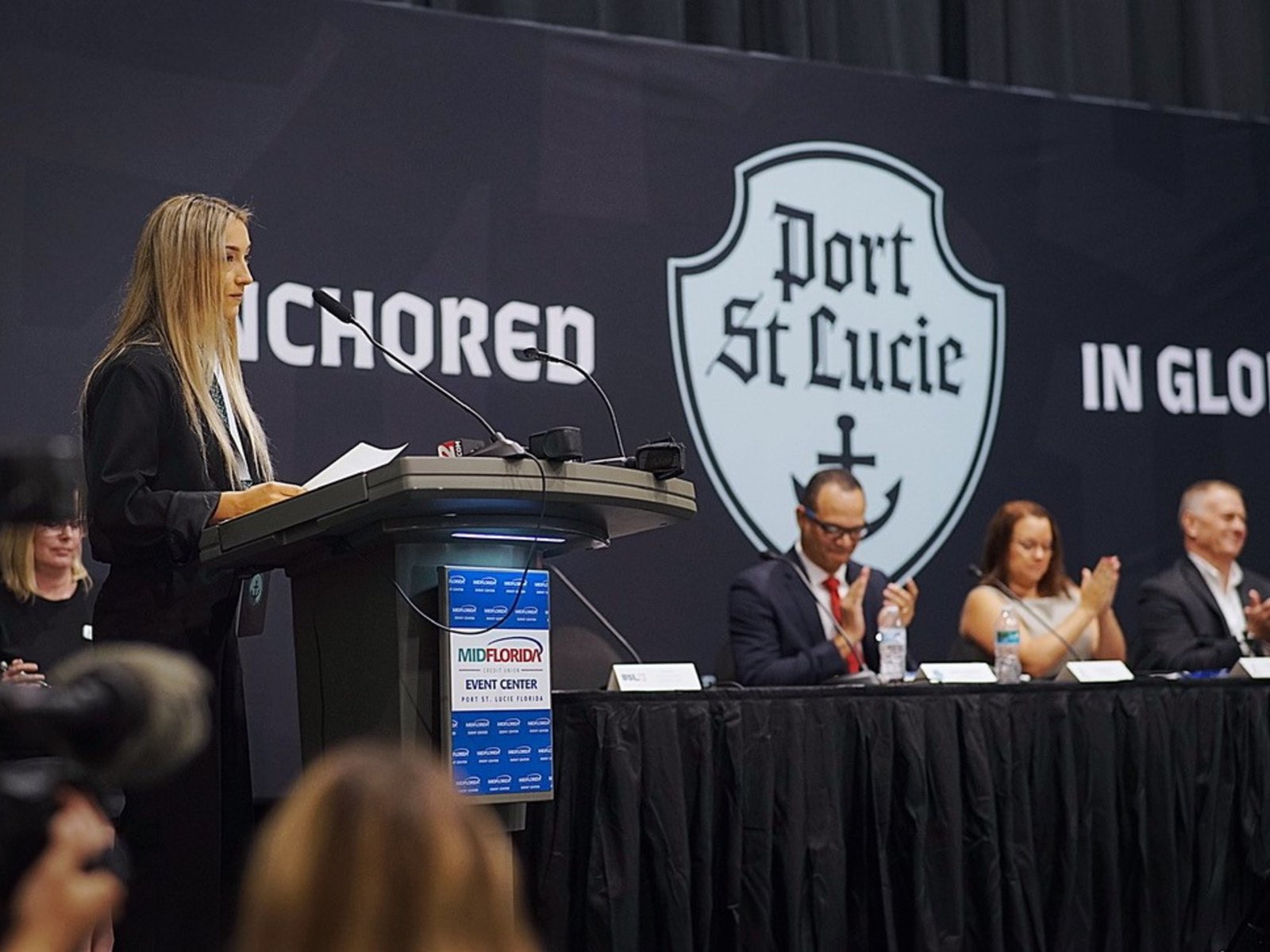 La emprendedora y ex jugadora de hockey argentina que a los 26 años preside un nuevo club de fútbol en Miami