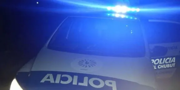 Le robó una bolsa con ropa, lo persiguió y terminaron a las trompadas en plena calle