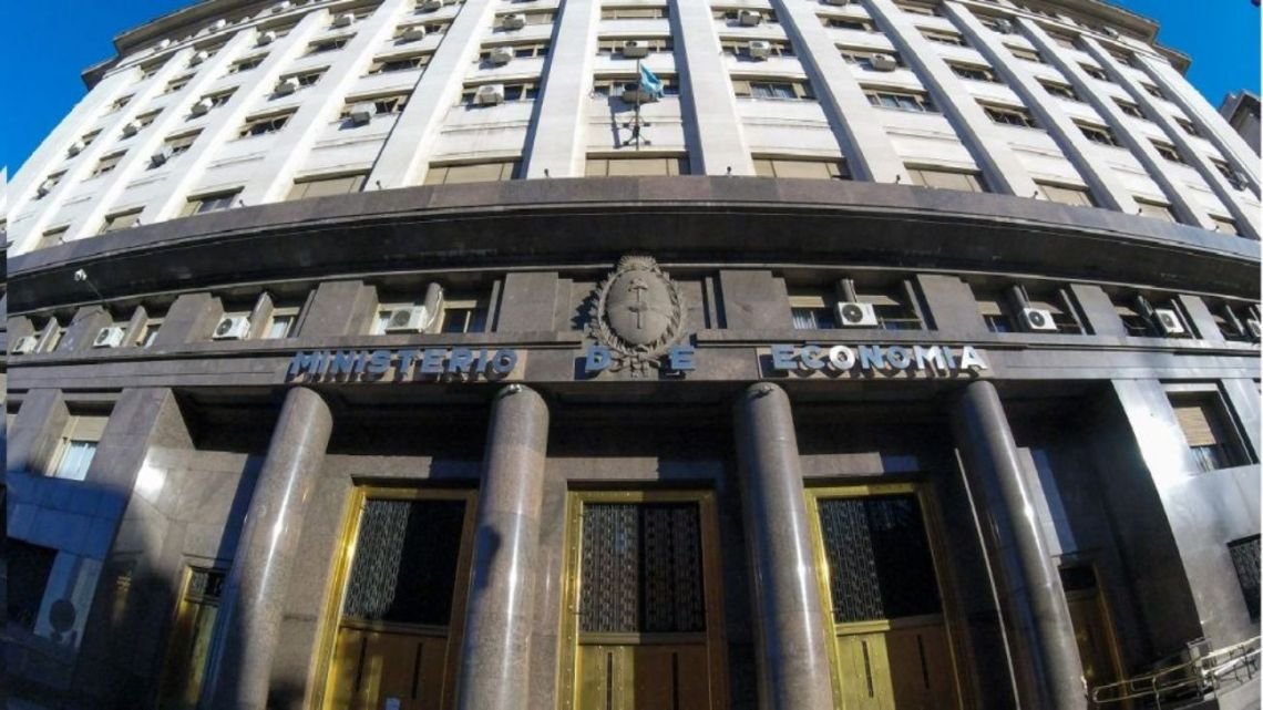 Licitación de deuda: el Tesoro logró un rollover de 81% y liberará $3 billones al mercado