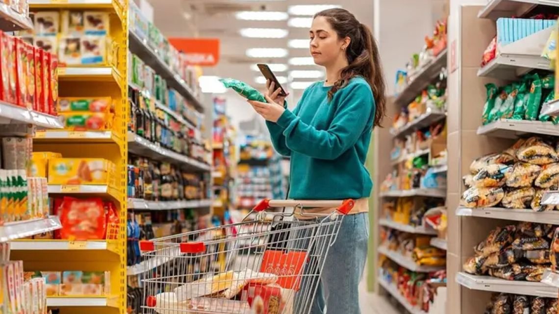Llegó el “consumidor inmediatista”: con fuerte nivel de estrés y que usa IA para definir compras