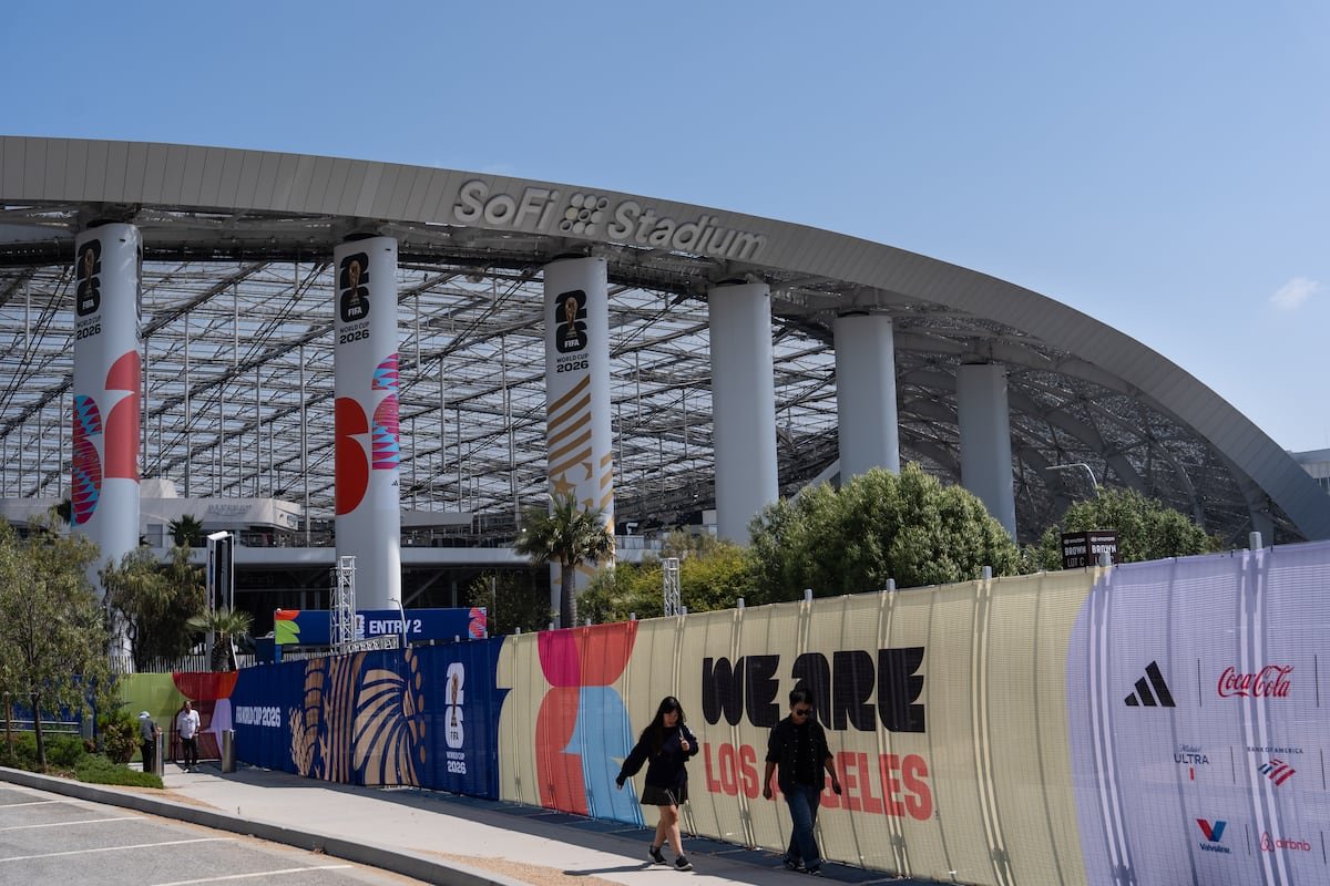 Los trabajadores del estadio que albergará la inauguración del Mundial en Estados Unidos se lanzan a una huelga