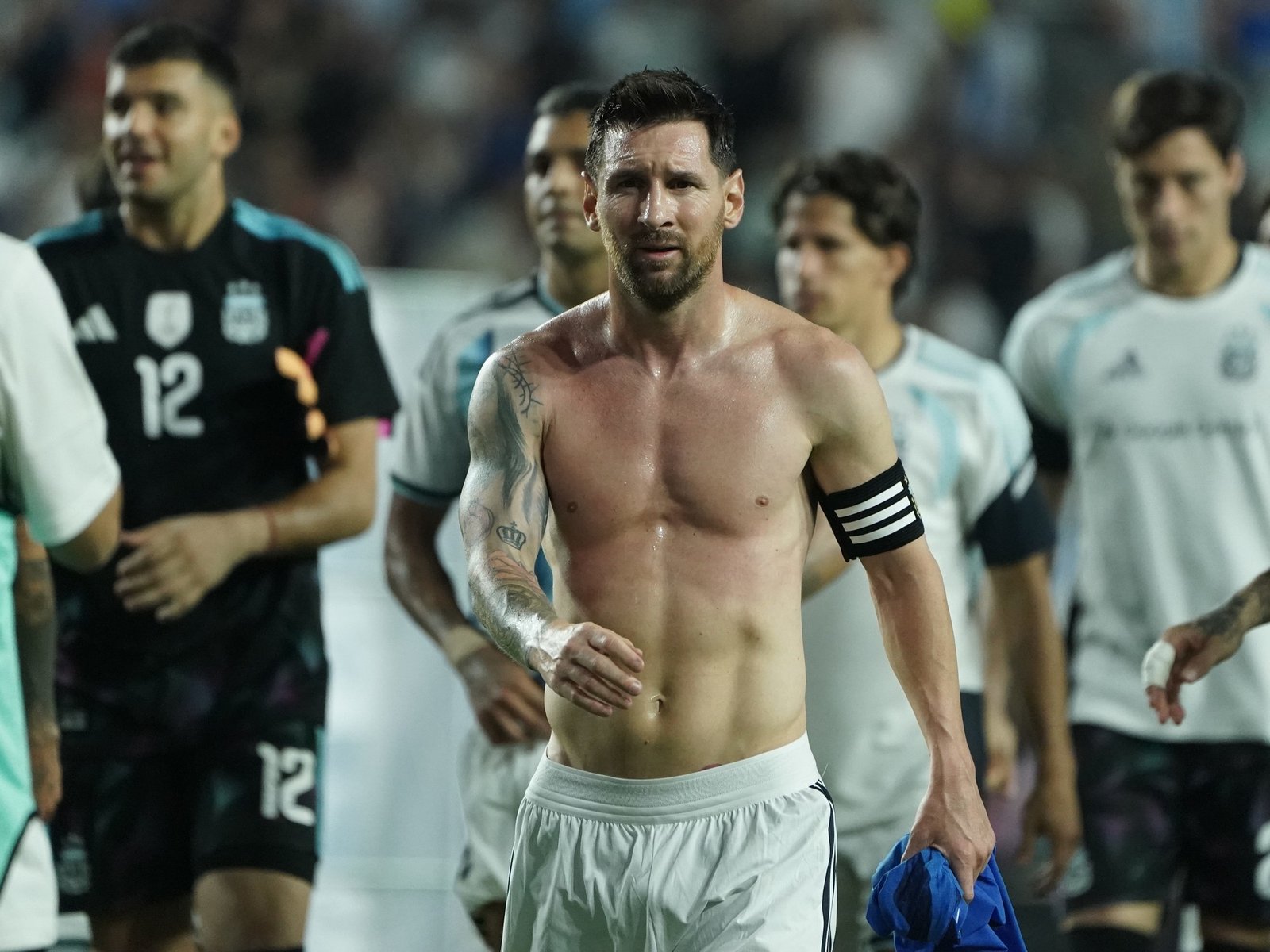 Messi volvió y en un ratito se hizo figura en un amistoso ante Islandia que dejó muchísimos aprobados
