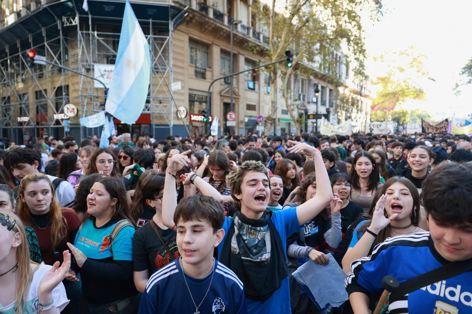 Milei cede a más de dos años de reclamos y aumenta el presupuesto universitario