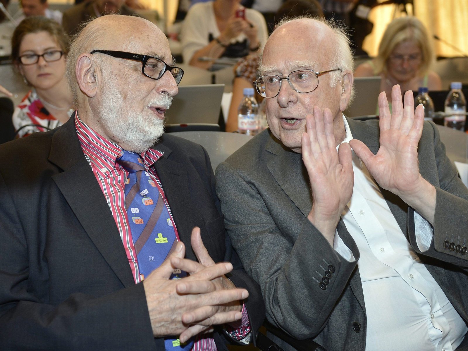Murió François Englert, el científico que ayudó a descubrir la "partícula de Dios" pero quedó a la sombra de Higgs