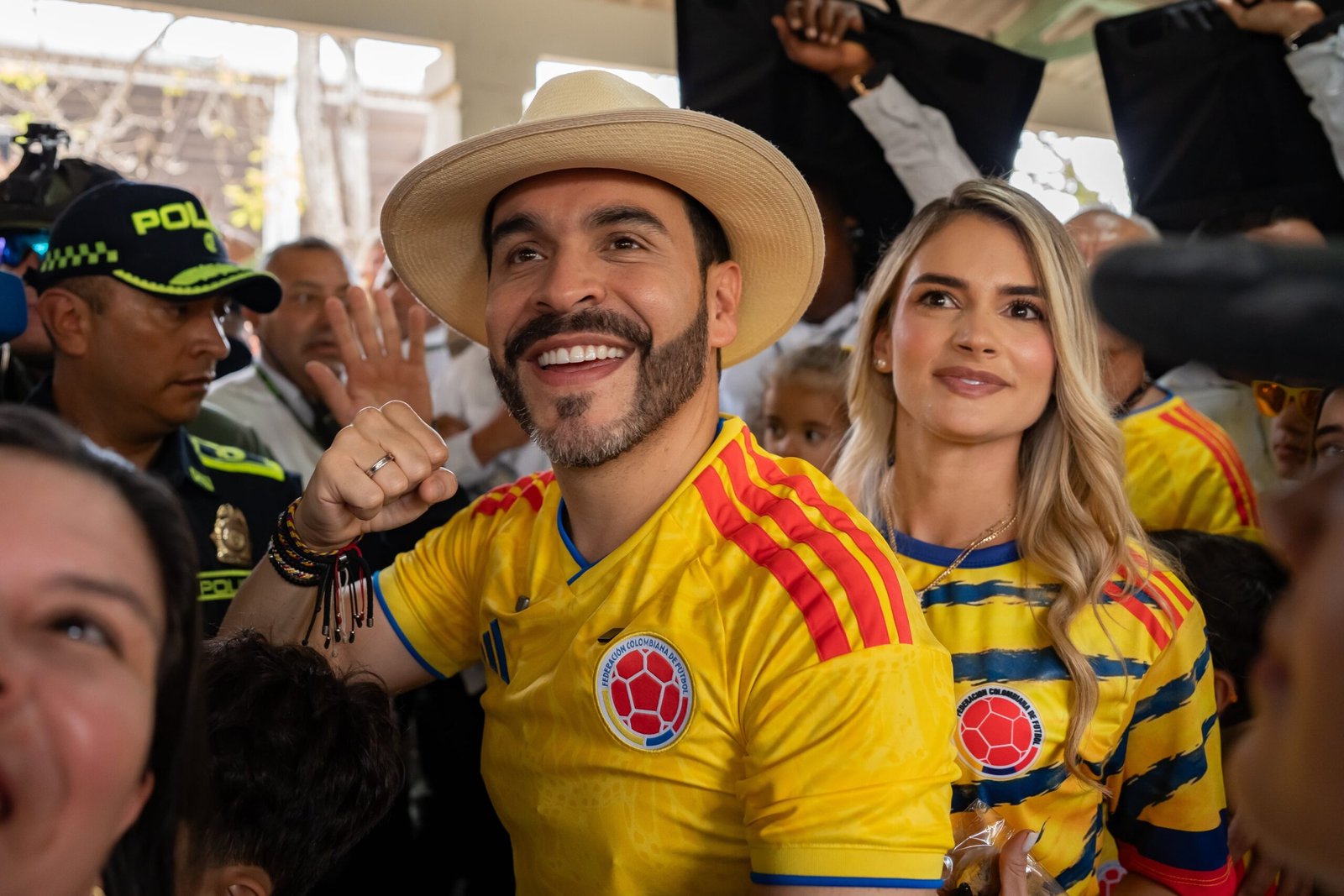 Resultados elecciones Colombia 2026, en vivo | Abelardo de la Espriella logra el 50,4% frente al 47,9% de Cepeda con más del 28% de las mesas contadas