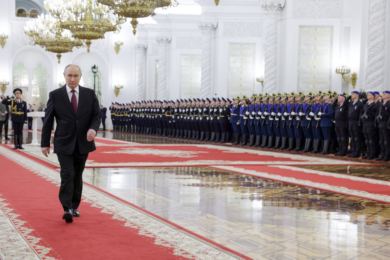 Rusia se enfrenta a su mayor crisis de combustible por la ofensiva de Ucrania contra las refinerías