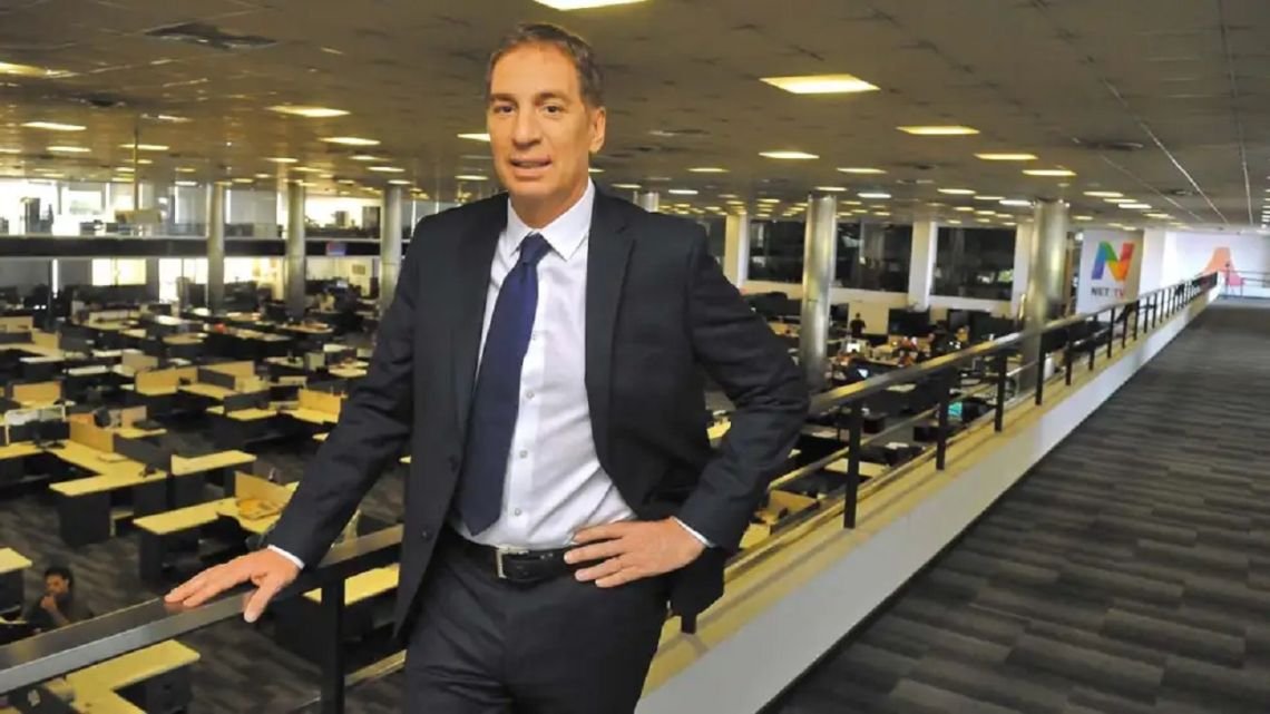 Santilli asume con 50,6% de imagen negativa, pero duplica el piso de Adorni