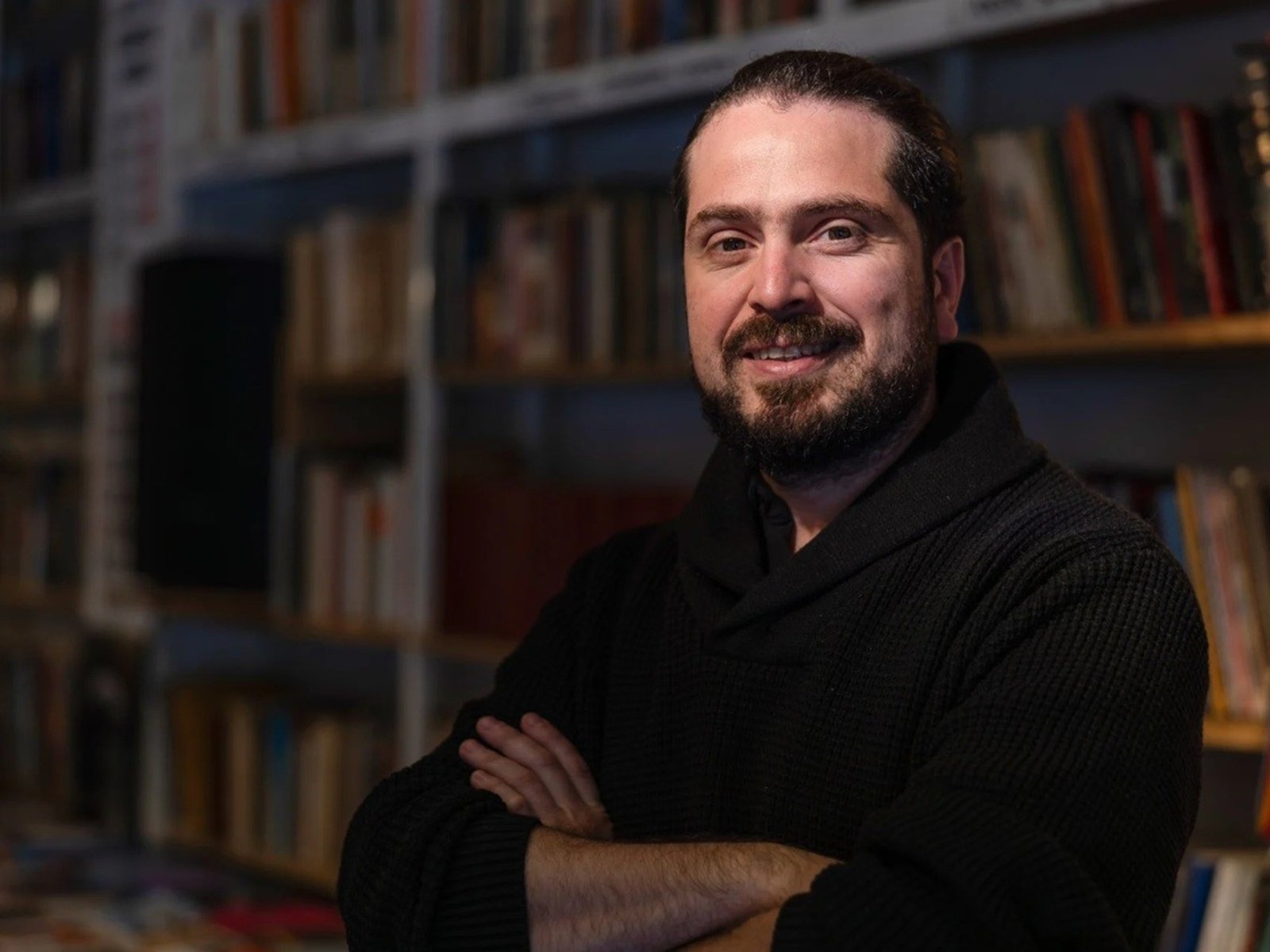“Seguimos contando cuentos para alejar a las fieras”