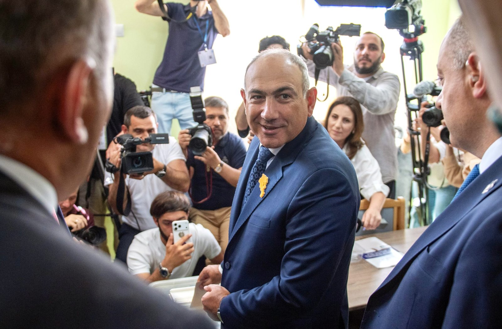Siete partidos impugnan los resultados de las elecciones en Armenia