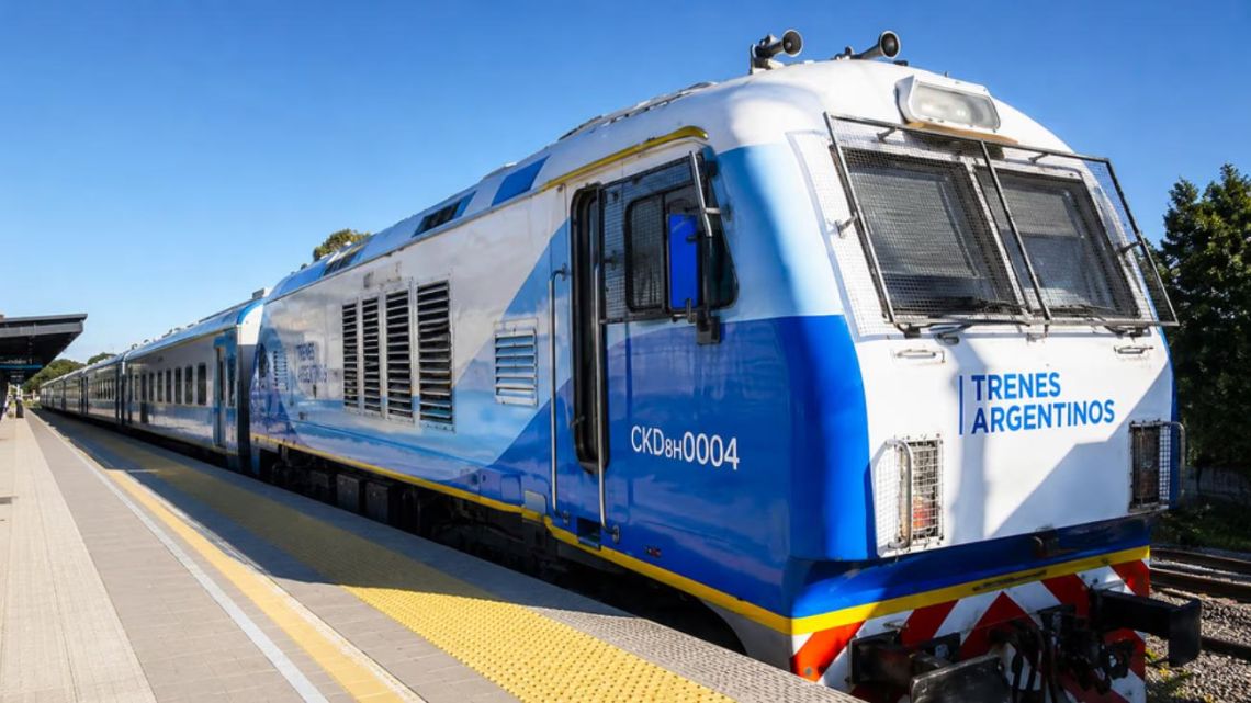 Tren Expreso Sarmiento: el nuevo servicio que recorre puntos clave en una hora y 20 minutos