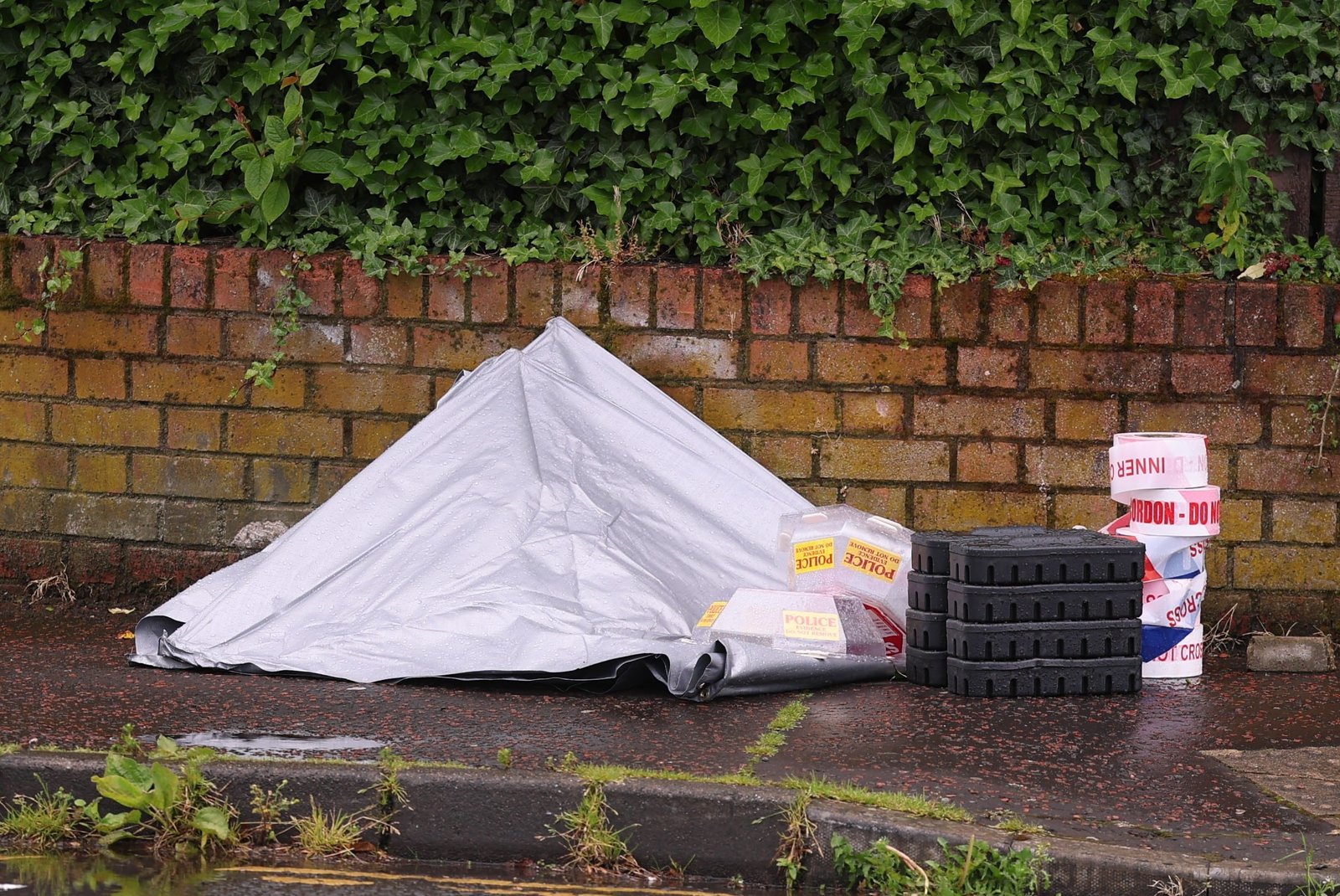 Un hombre intenta decapitar a otro en el norte de Belfast antes de ser detenido