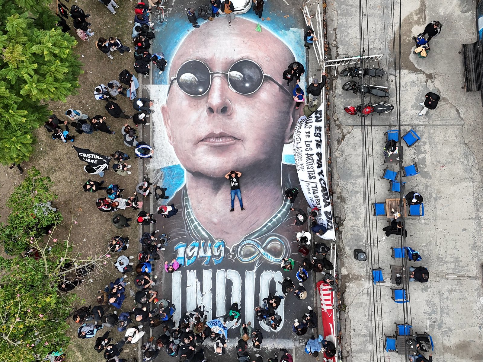 el multitudinario último adiós al Indio Solari