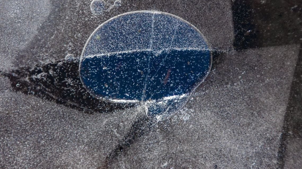 Al menos seis lunas del sistema solar podrían esconder océanos de agua líquida