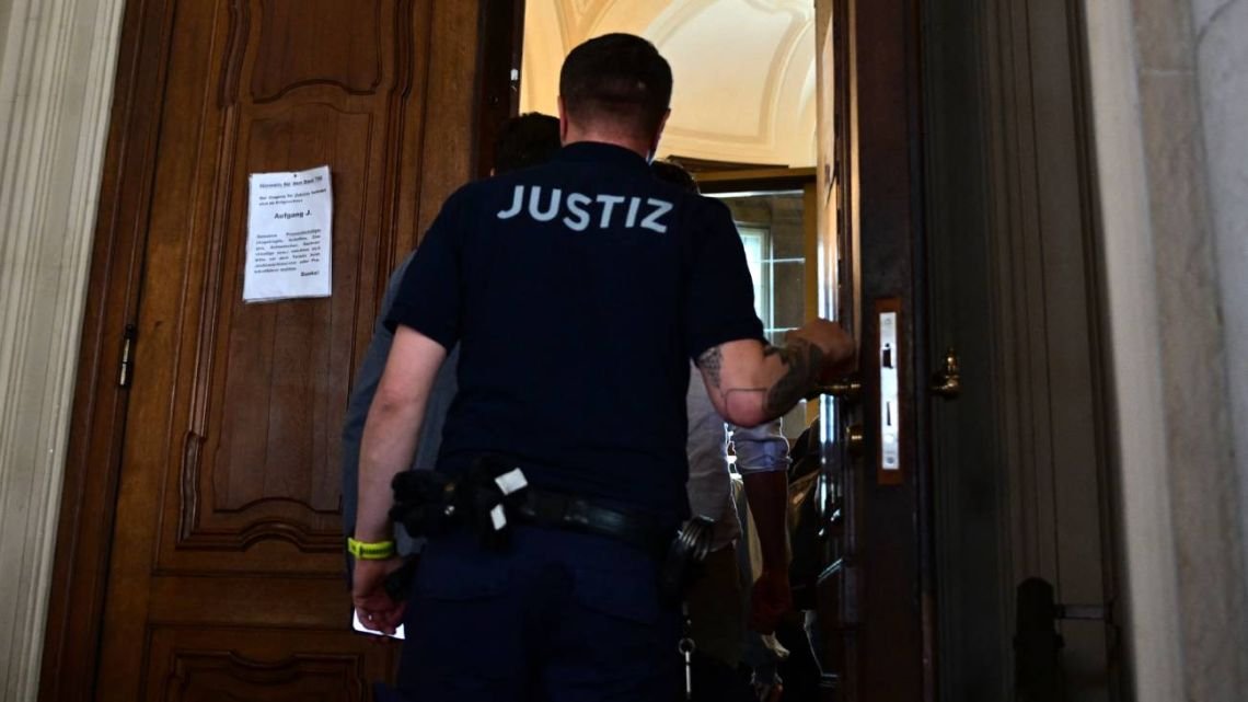 Condenan en Berlín al "Doctor Muerte" por la muerte de 15 pacientes terminales