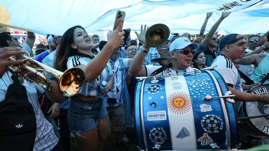 Cuánto cuesta viajar a Kansas para ver a la Selección argentina en los cuartos de final del Mundial 2026