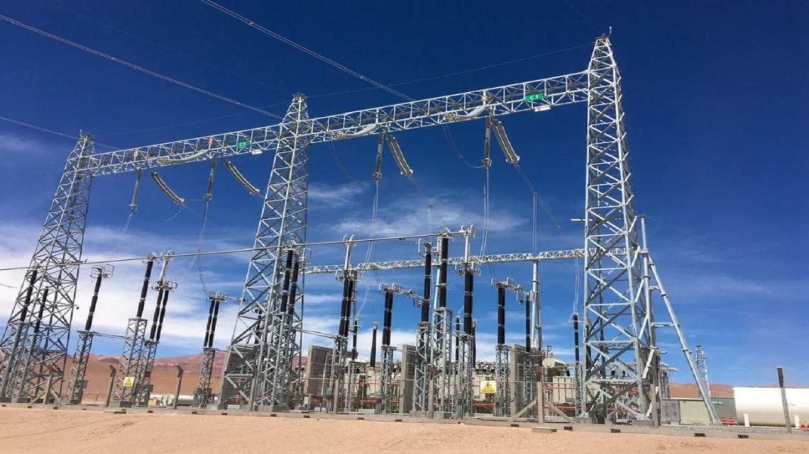 El Gobierno les dio a 5 empresas veinte proyectos para reducir los cortes de luz, con una inversión inicial de 700 millones de dólares